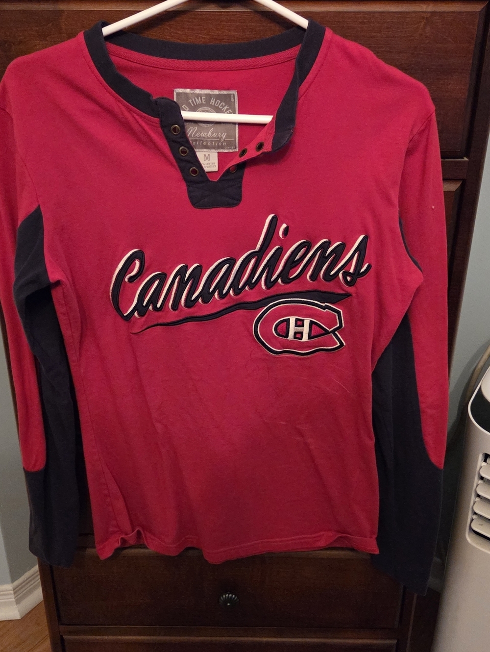 Montreal Canadiens Red Long-Sleeve Top